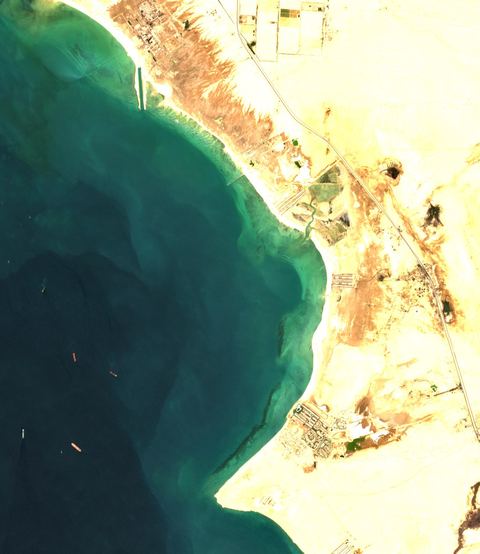 Sentinel-2 crop of Suez southern anchorage at 29.87°N 32.62°E, captured 26 Sept 2026