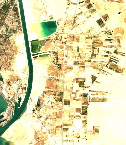Sentinel-2 crop of Suez southern anchorage at 29.98°N 32.62°E, captured 26 Sept 2026