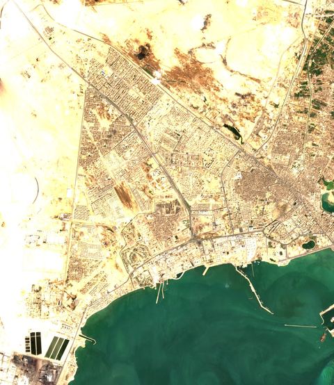 Sentinel-2 crop of Suez southern anchorage at 29.98°N 32.51°E, captured 26 Sept 2026