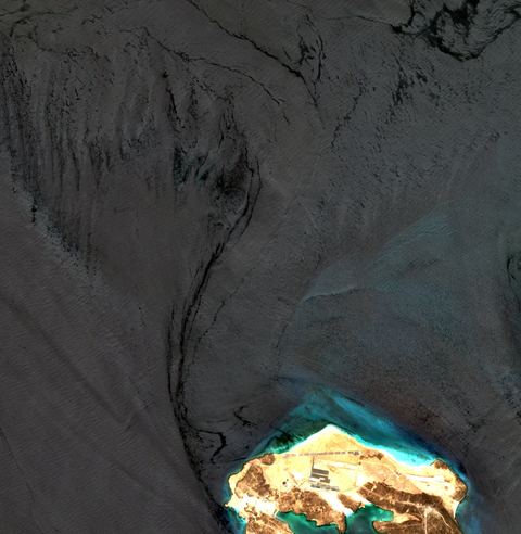 Sentinel-2 crop of Perim traffic lanes at 12.71°N 43.40°E, captured 28 Sept 2026